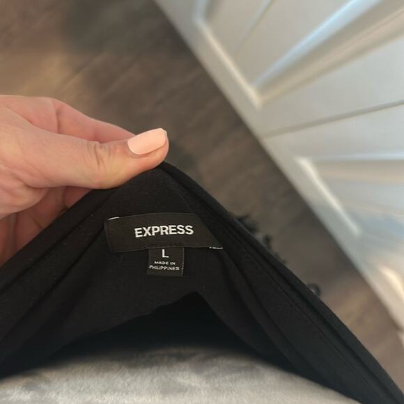 Express Large Black Floral Tiered Strapless Dress - Picture 9 of 10